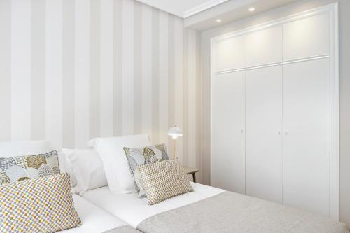 Nafarroa Plaza by FeelFree Rentals - image 2