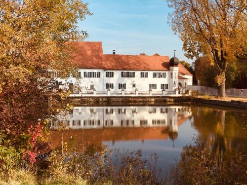 SCHLOSS OTTING