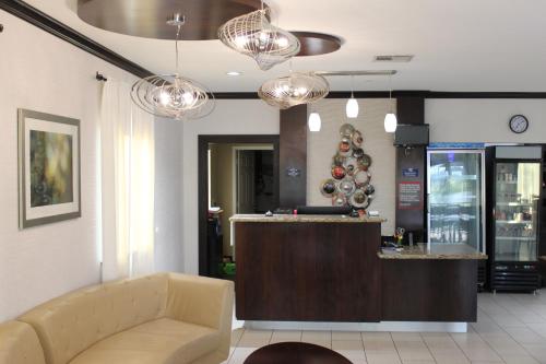 Horizon Inn & Suites in Pearsall, USA