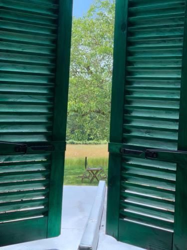 Skats, CHAMBRES D' HOTES LA LISON in Tintry