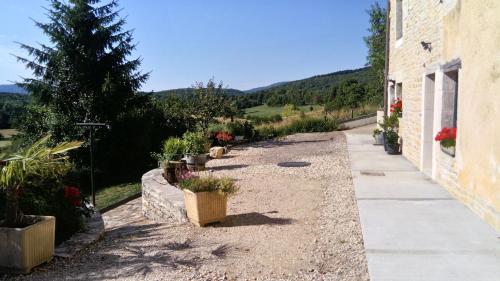 Gîte de la Fontaine - Apartment - Bartherans