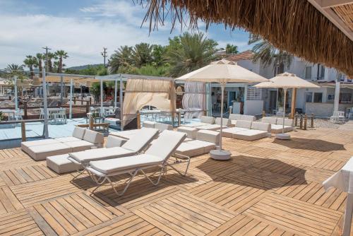 пляж, Madda Hotel in Golturkbuku