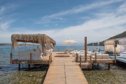 пляж, Madda Hotel in Golturkbuku