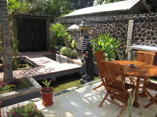 Garden, Lovina Oasis Hotel near Jaring Kitchen & Drinks