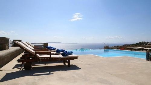  Ophelia in Mykonos Stadt