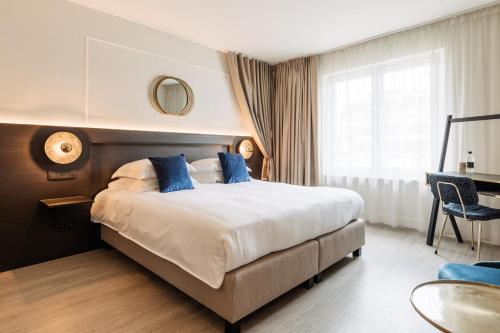 1 queen bed
