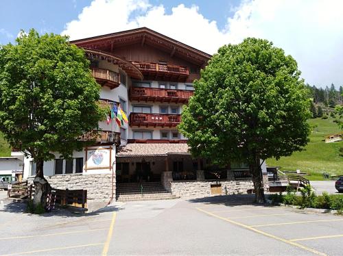  Europa, Pension in Pozza di Fassa