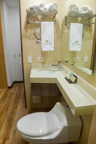 204739322 EcoHub Hotel Medellin