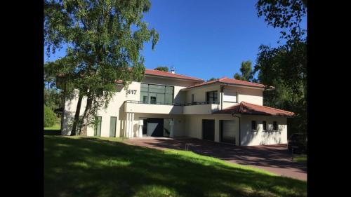 HOUSE ZYX photo 1