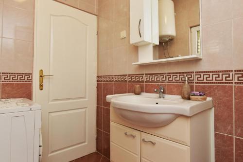 Apartments Topla - image 7