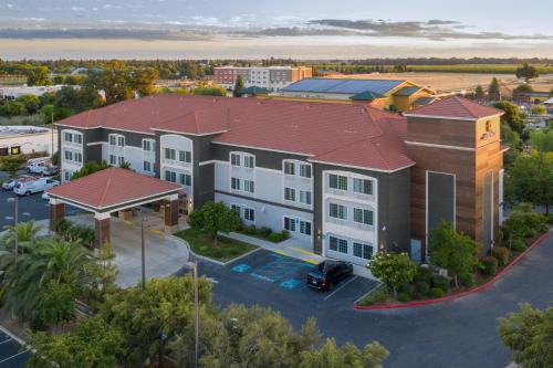 La Quinta Inn & Suites by Wyndham Visalia/Sequoia Gateway