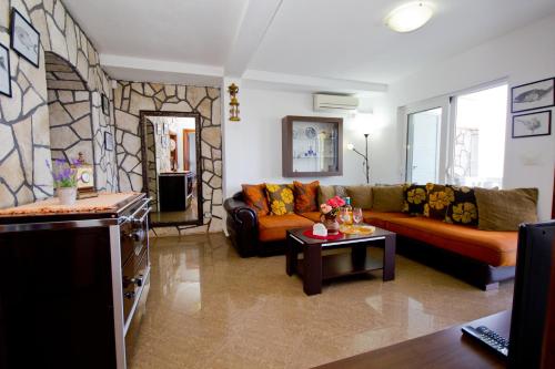 Apartments Dora - image 6