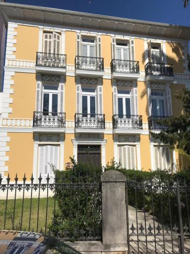  Apartamentos CASA CARRE 1893 in Santoña