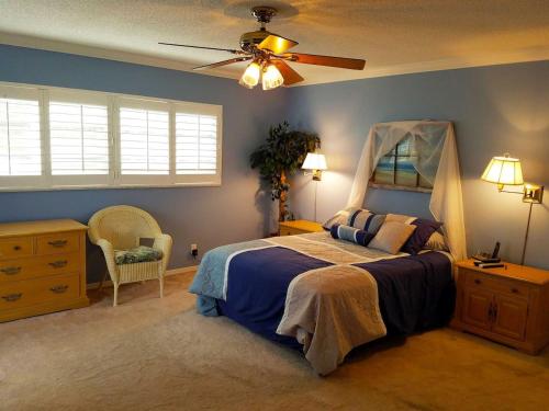 Ideal Boat Show Rental - Large 2bd Lush Oasis Paradise by Beach and Galleria in Fort Lauderdale, USA