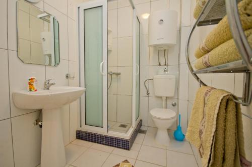 Apartments Dora - image 9