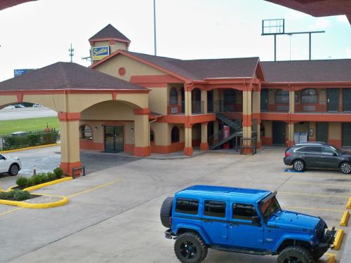 Scottish Inn and Suites Beaumont