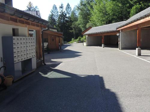 Alpenrose (295 Av) - image 14