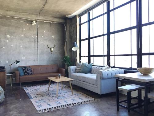 City Loft w/ View of Gay St in Knoxville, USA