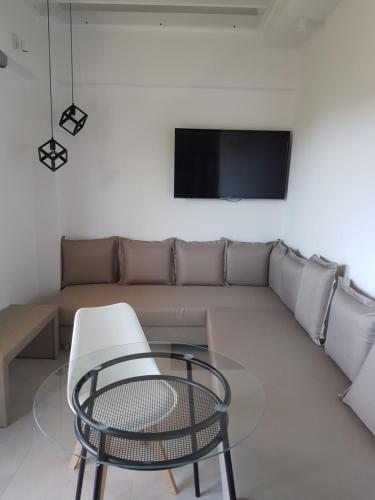 2 bedrooms, 4 beds