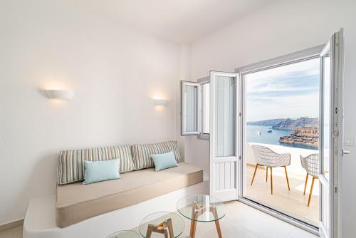  Caldera St Suite G in Megalochori