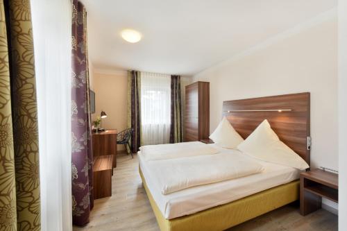 Hotel Säntis - image 13
