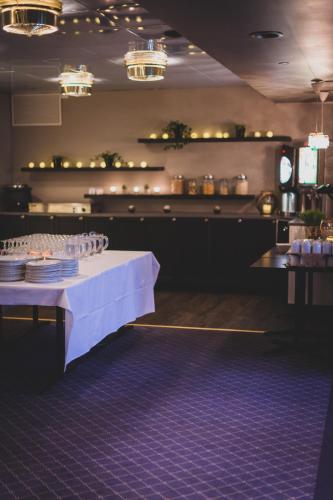 Étterem, Frøken Skjolds Hotel Lyngengarden near Sandnessjøen repülőtér