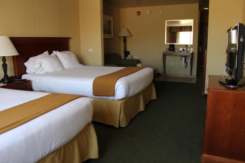 Holiday Inn Express Tehachapi