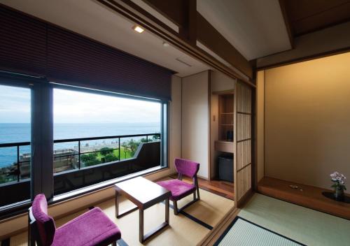 Superior Japanese-Style Room with Ocean View - Low Floor