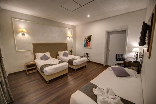 Europa Hotel - image 2