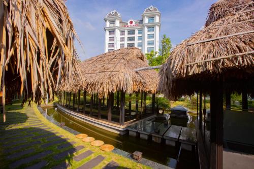 Westlake Hotel & Resort Vinh Phuc