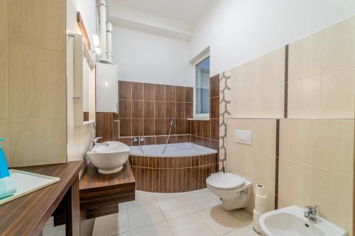  Blue Danube Simple Room in Budapest