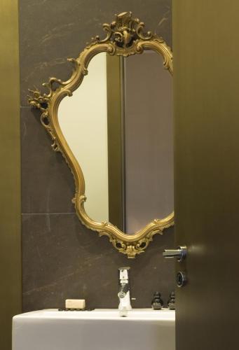 Eh13 Luxury Accommodation - Tap to explore photos