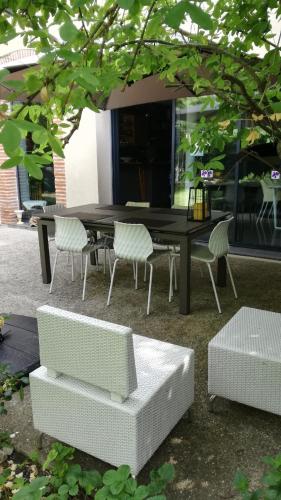 La Closerie aux Violettes - Maison d'hôtes - image 9