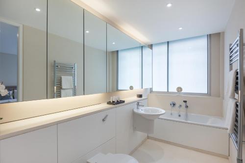 Urban Chic - Exeter - image 11