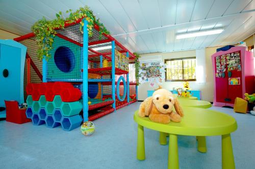 Sân chơi, Ona Alanda Club Marbella in Elviria / Artola