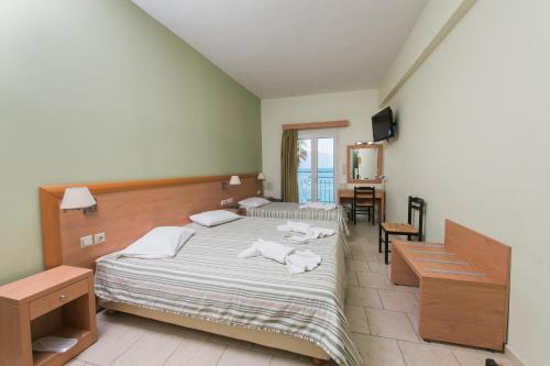 Hotel Plaz - main image