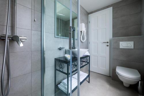 Hotel Domino - image 11