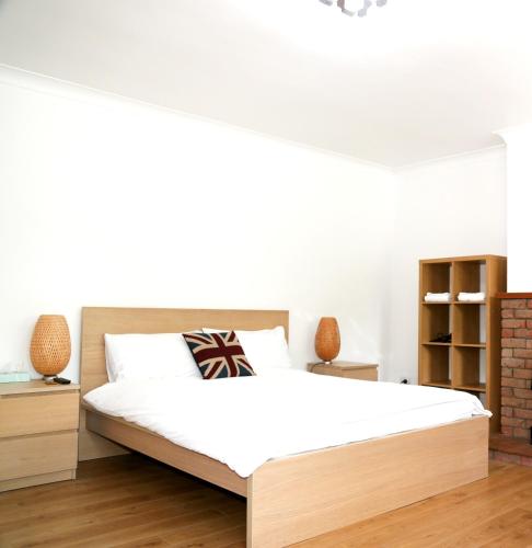 Heathrow Lhr Apartments, , London