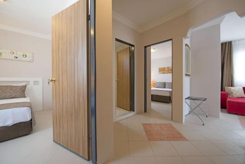 Costa Akkan Suites All Inclusive In Gumbet Turkey Reviews Prices Planet Of Hotels