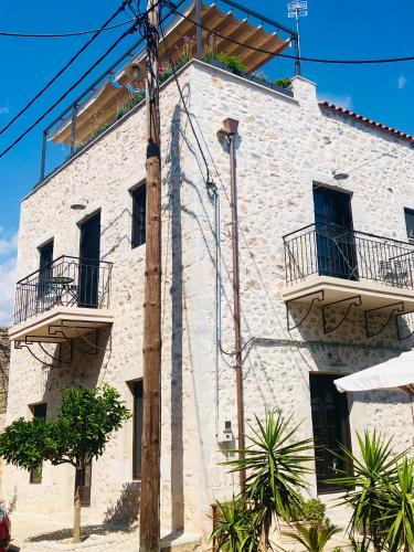  The Kardamyli Beachhouse in Kardhamili