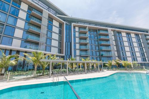 DHH - Must See Upgraded 1 Bed in Bluewaters Residences Building 4 - main image