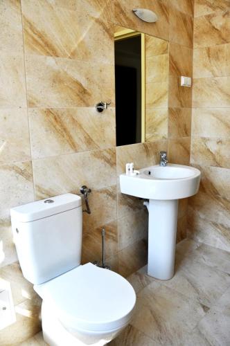 Hotel Santi - image 6