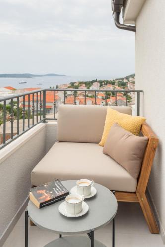 Балкон, Hvar Top View Apartments in Хвар