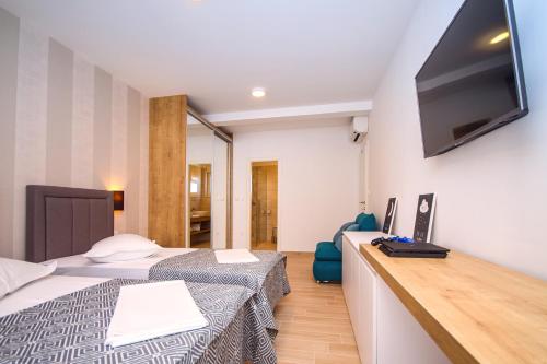 Villa Tela - image 2