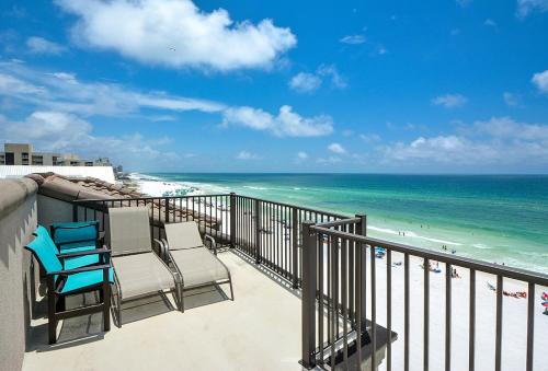 Ocean Front Escape Home near Silver Sands Premium Outlets