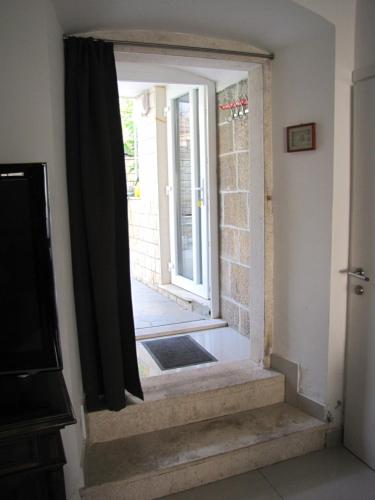  Apartments Slade - Old stone house in Trogir