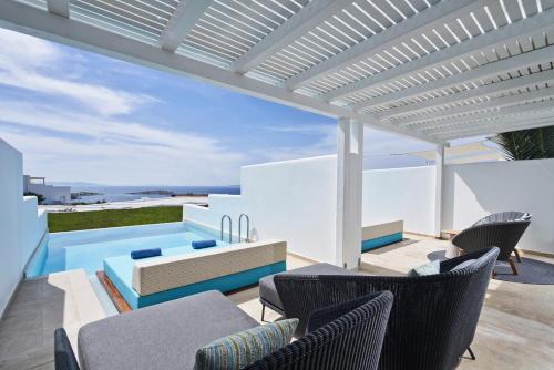 Suite avec Piscine Privée à Débordement - Vue sur Mer Méditerranée