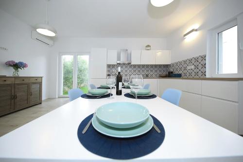 Kona, Tkon (fotografie 9)