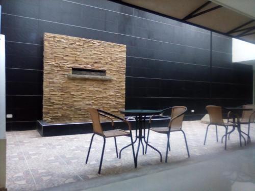 Okawango Hotel in Girardot