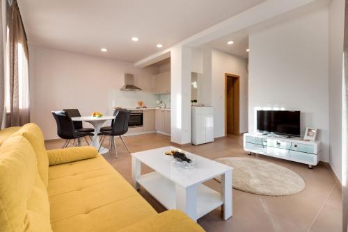 Croatica Suites Brodarica 2